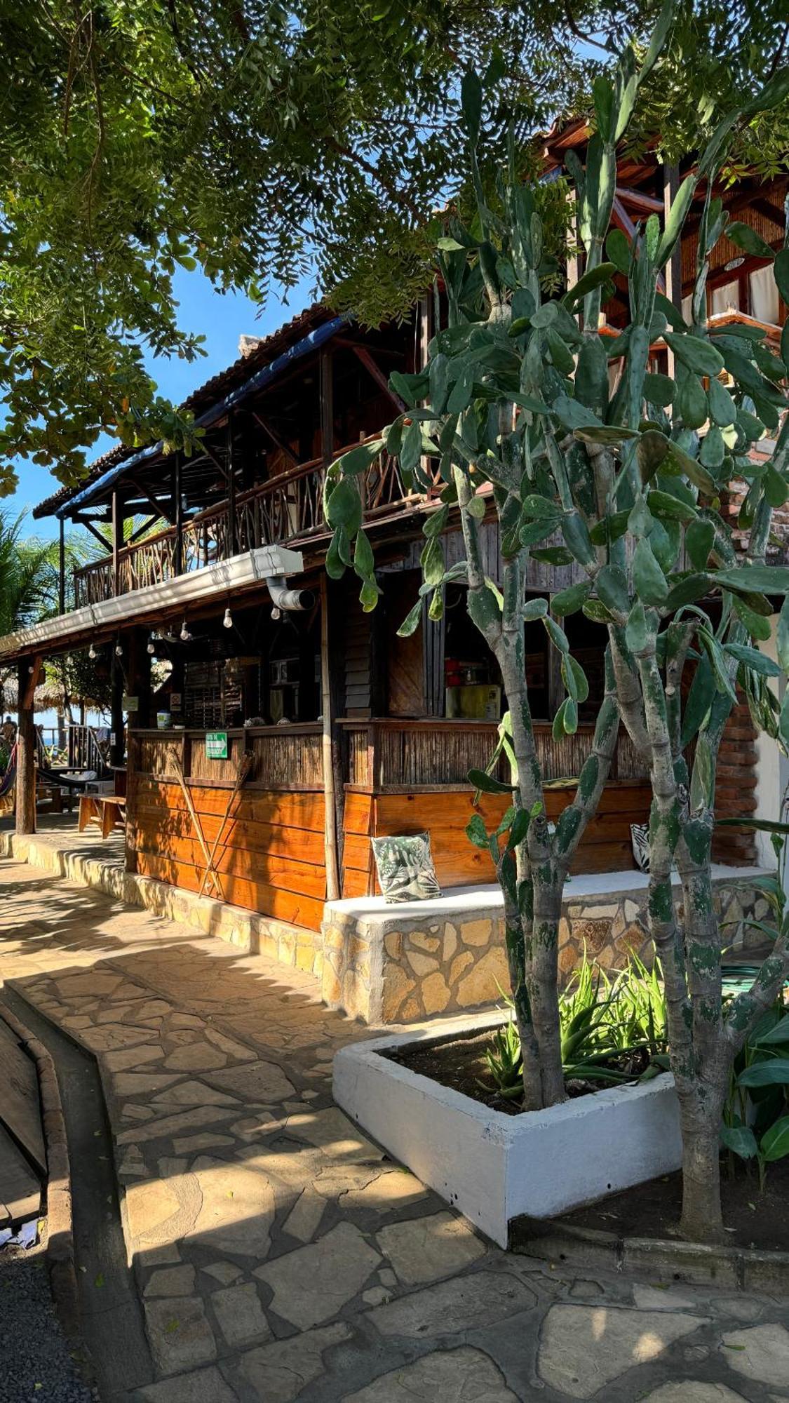 Mano A Mano Eco Hostal ลาส เปนีตาส ภายนอก รูปภาพ