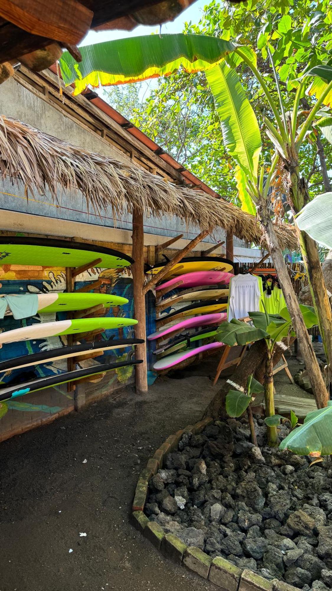 Mano A Mano Eco Hostal ลาส เปนีตาส ภายนอก รูปภาพ