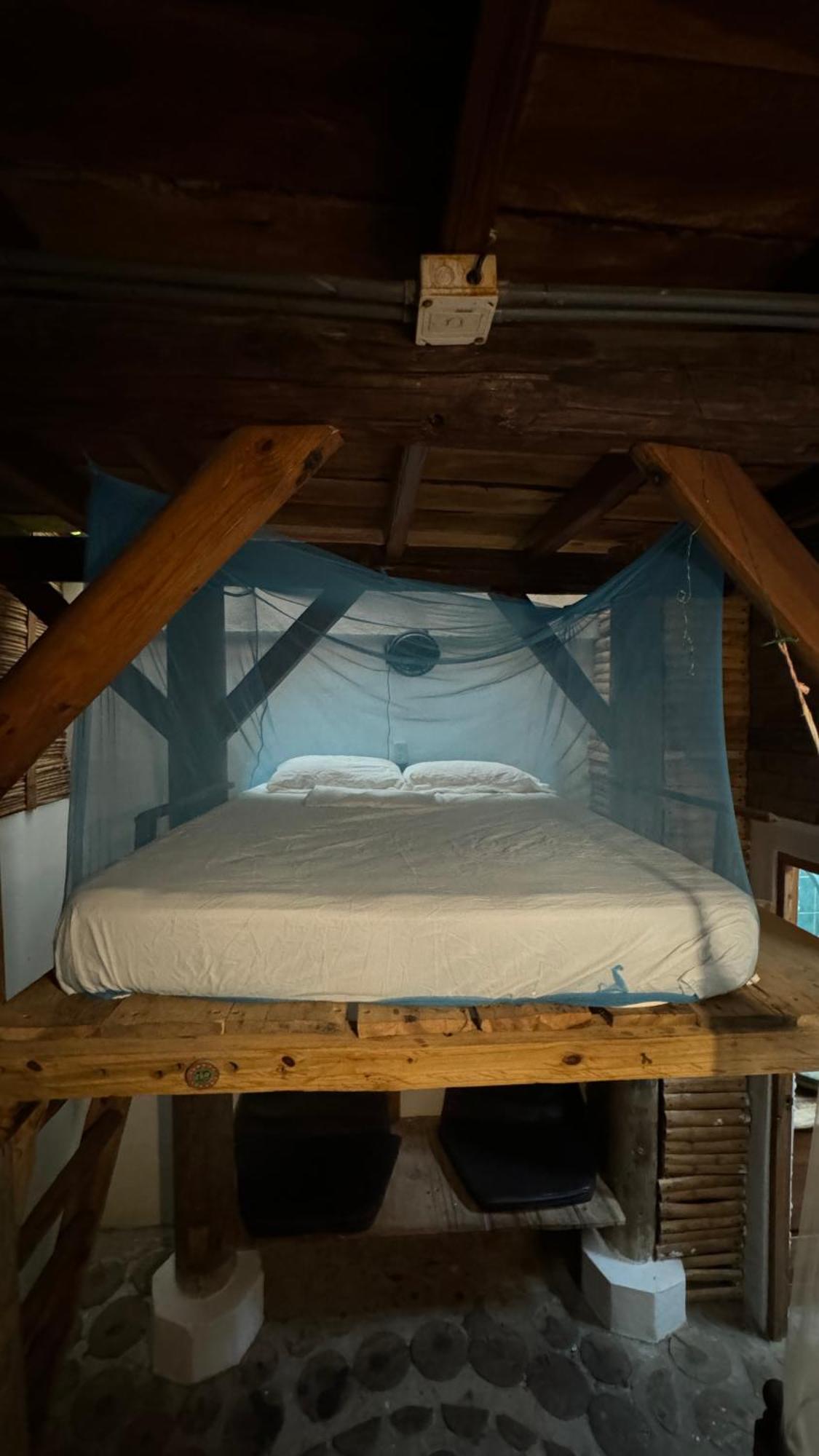 Mano A Mano Eco Hostal ลาส เปนีตาส ภายนอก รูปภาพ